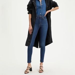 Levi’s Aritzia Mile High Superskinny Premium Denim